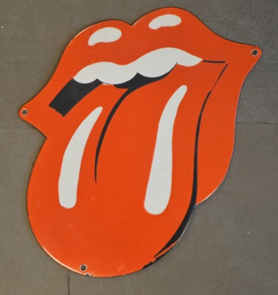 SH Enchères, Sophie Himbaut commissaire-priseur Vente de fonds de maison vendredi 18 septembre 2026 à 10h plaque-emaillee-rolling-stones